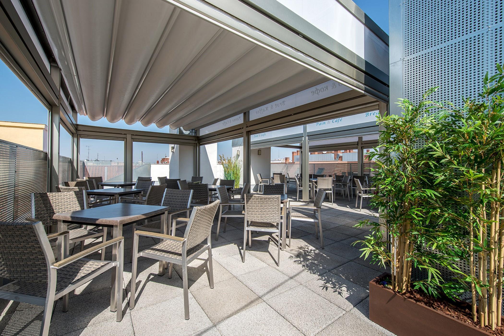 Neomagna Madrid Hotel Kültér fotó