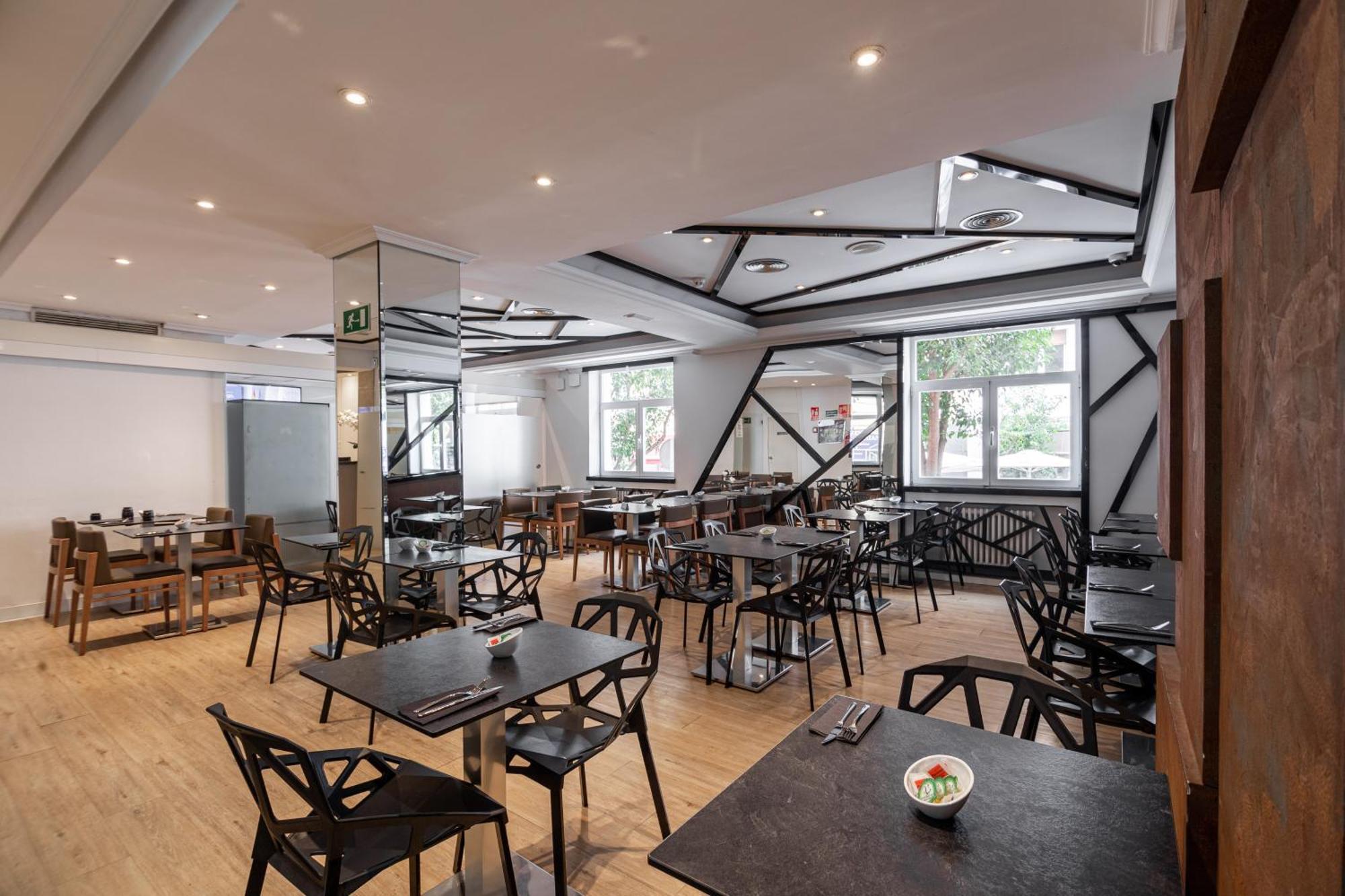 Neomagna Madrid Hotel Kültér fotó